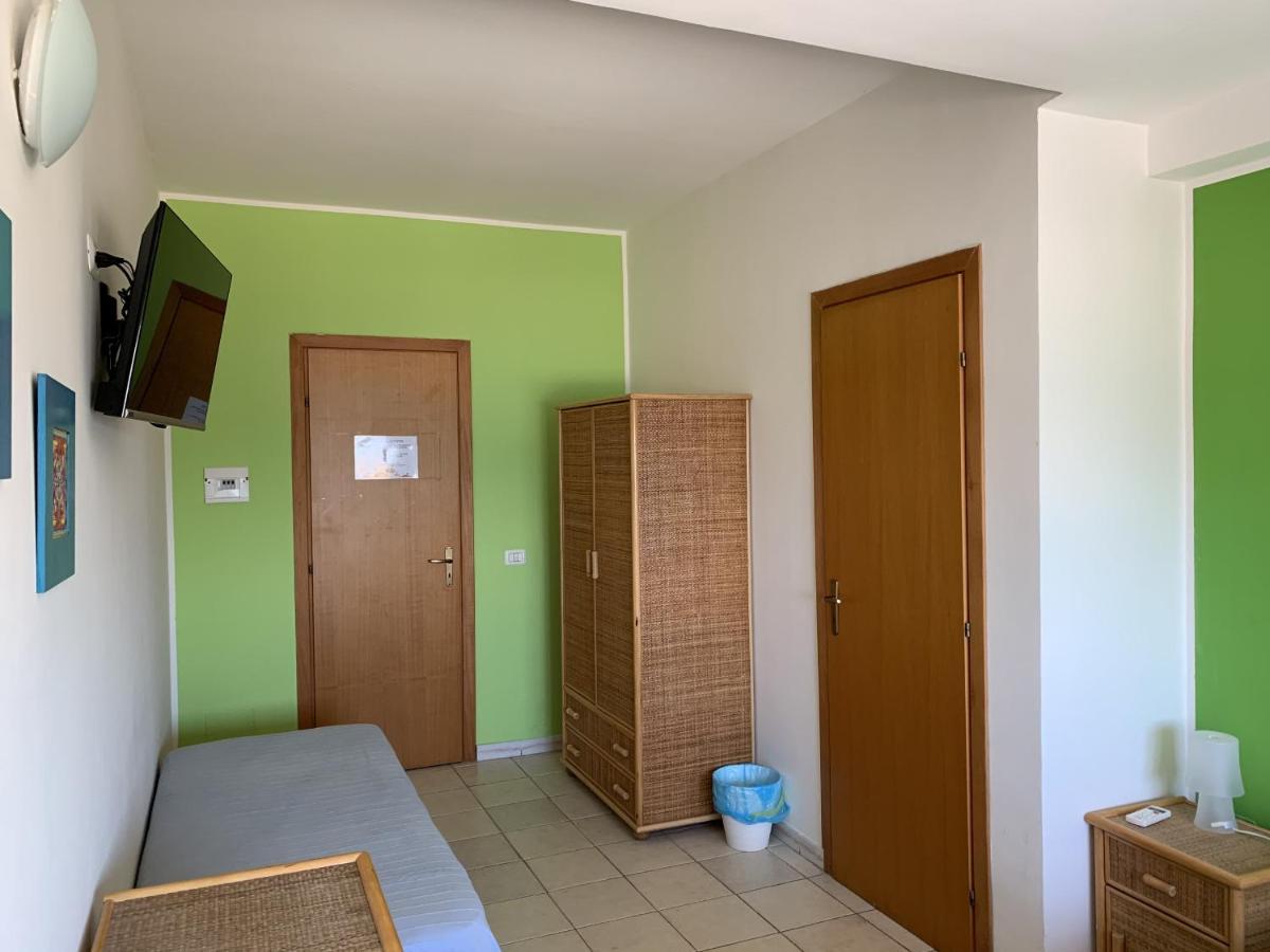 Hotel Il Triangolo Agnone Bagni Exteriör bild