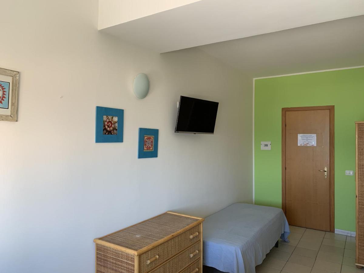 Hotel Il Triangolo Agnone Bagni Exteriör bild